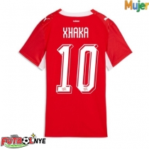Camiseta Suiza Granit Xhaka #10 Primera Equipación para mujer Mundial 2026 manga corta